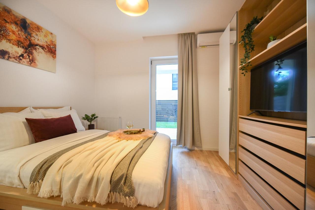 Vacation Feel - 2br With Terrace & Private Parking In Baneasa * Bucarest